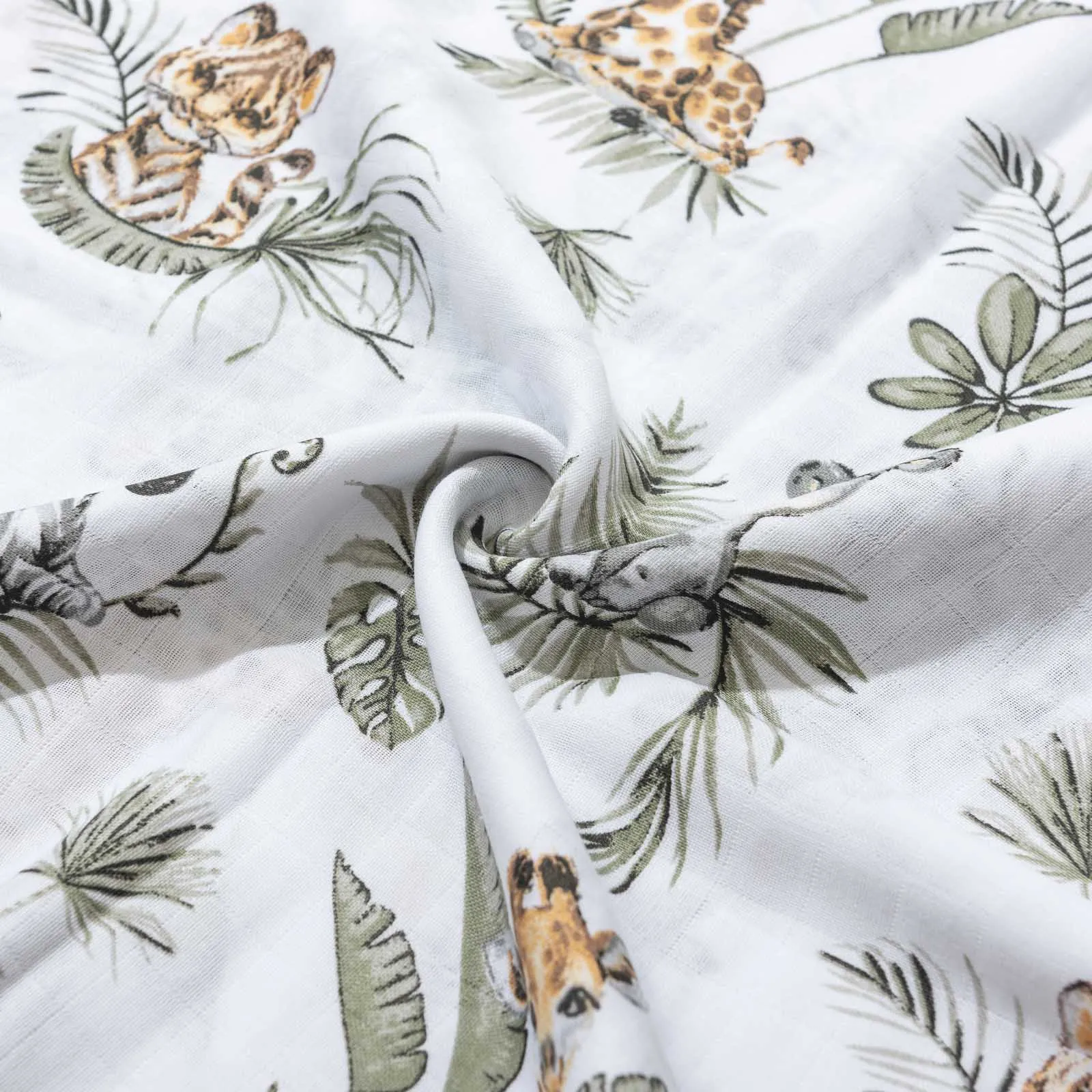 Mousseline luier – Omslagdoek 120×120 cm – Savanna Fun - Afbeelding 4
